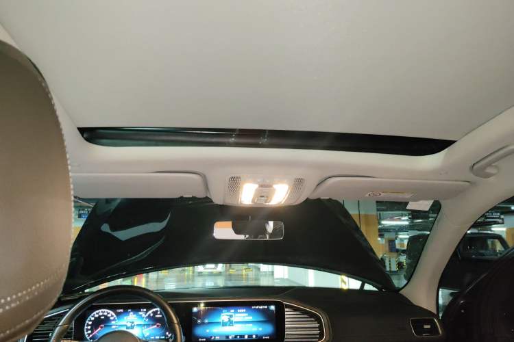 Used Mercedes-Benz GLS 2023 GLS 450 4MATIC Stylish Model Headliner