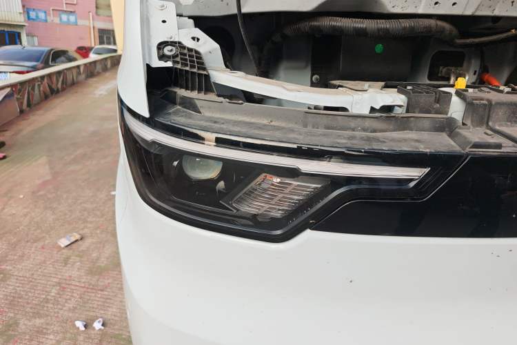 Used JMC E Fushun 2025 Model, Open Window Version, 53.58 kWh, Mid-axle, Mid-roof