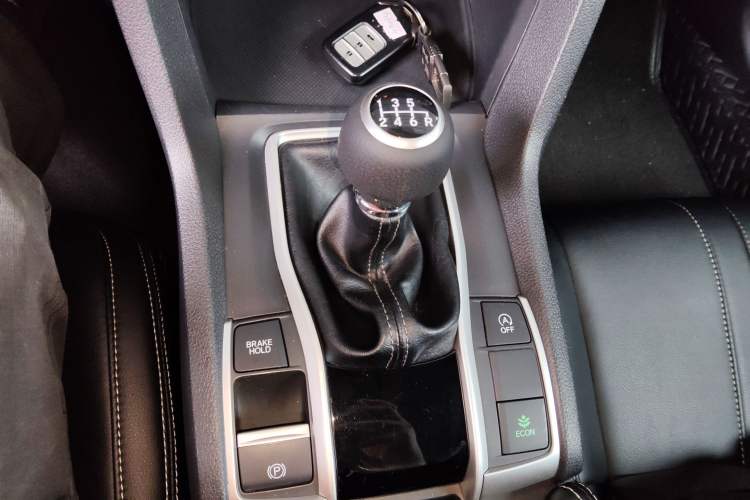 Used Honda Civic 2016 220TURBO Manual Luxury Edition
