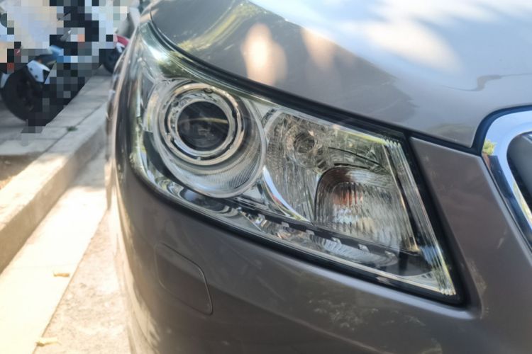Used Buick LaCrosse 2011 2.4L SIDI Haoya Edition Right Front Headlight