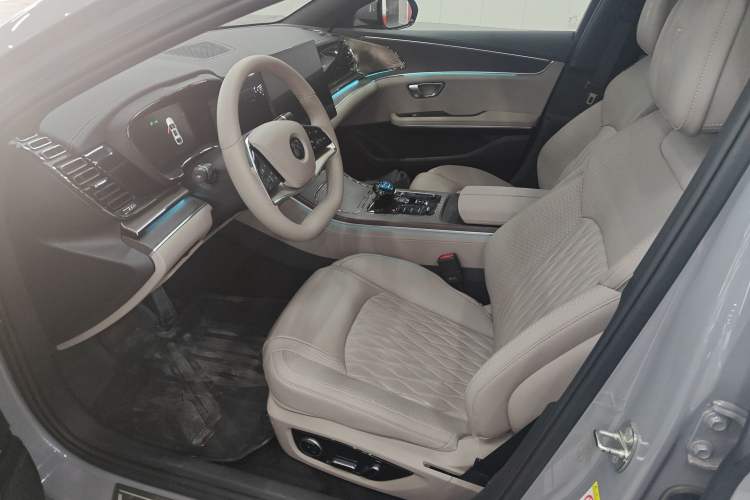 Used BYD Han 2025 DM-i Intelligent Driving Edition 125KM LiDAR Flagship Model Left Front Seat