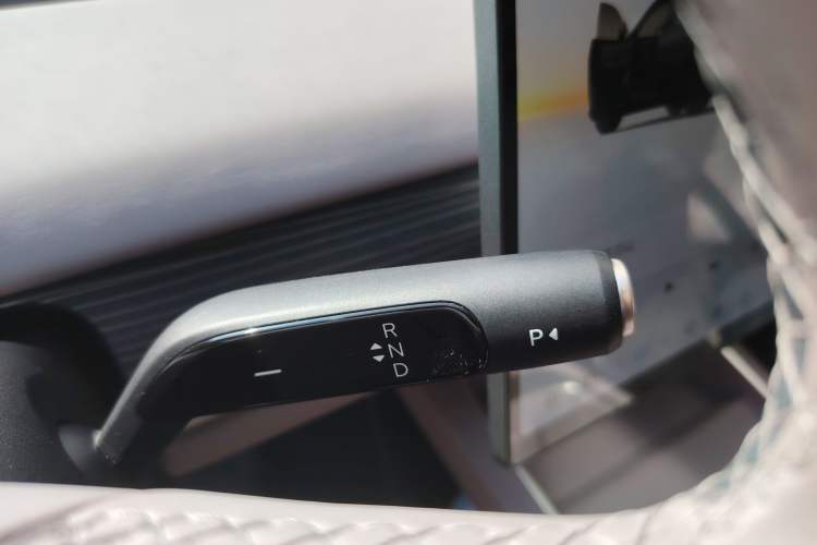 Used ONVO L60 2024 60 kWh Rear-Drive Version