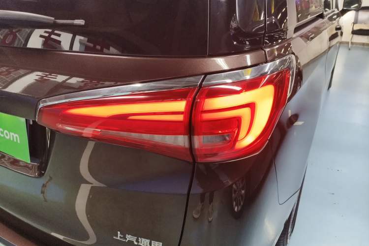 Used Buick GL8 2017 ES 28T Comfort Model China V Standard Exterior 3