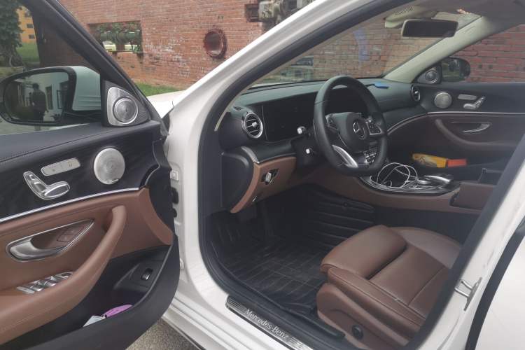 Used Mercedes-Benz E-Class 2018 Facelift E 200 L Sport 4MATIC
