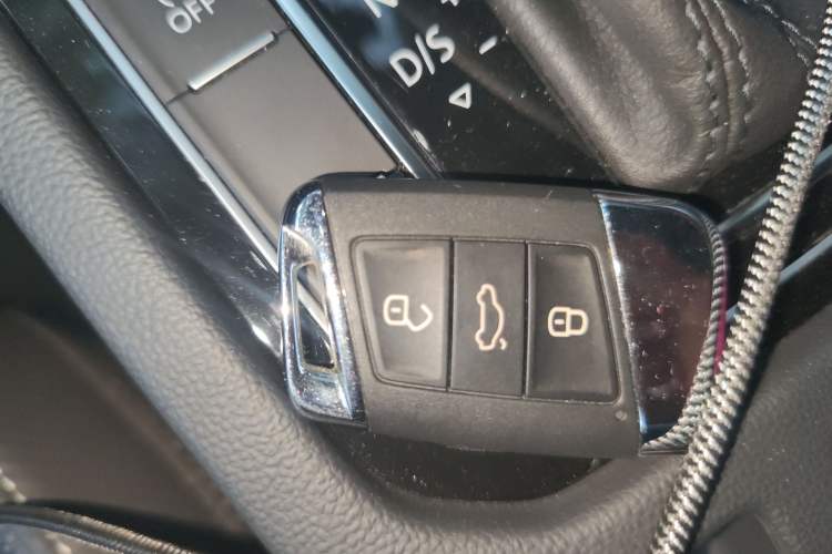 Used Volkswagen FAW-Volkswagen CC 2019 330TSI Glamour Edition China VI