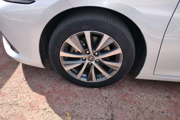 Used Lexus ES 2020 200 Excellence Edition