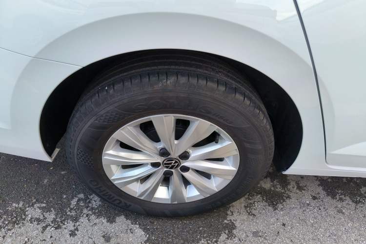 Used Volkswagen Lavida 2023 New Sharp 1.5L Manual New Comfort Edition