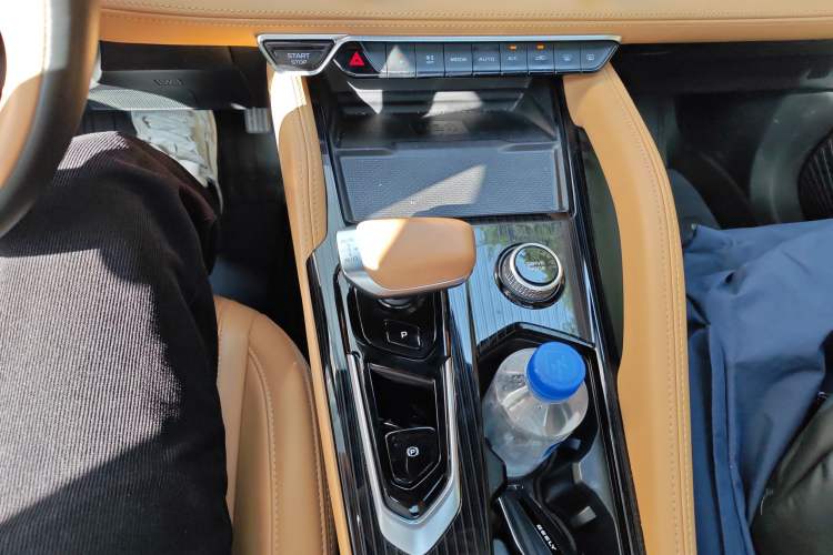 Used Geely Auto Monjaro L Extended Range Electric Version 2022 1.5T DHT Range-Extending Electric Flagship Edition