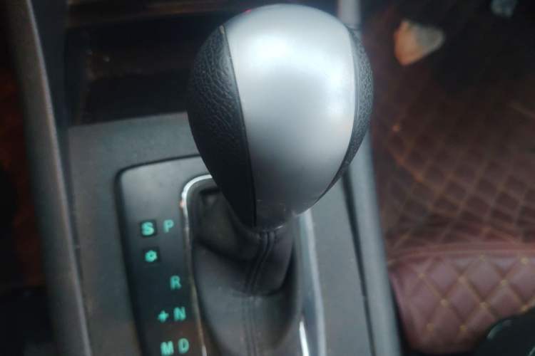 Used BAIC Senova X65 2015 2.0T Automatic Elite Model
