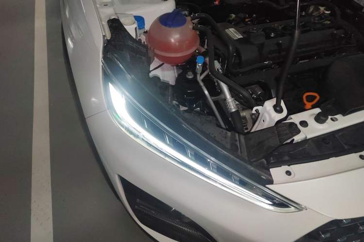 Used Chery Tiggo 3X 2024 1.5L CVT Excellence Edition Right Front Headlight