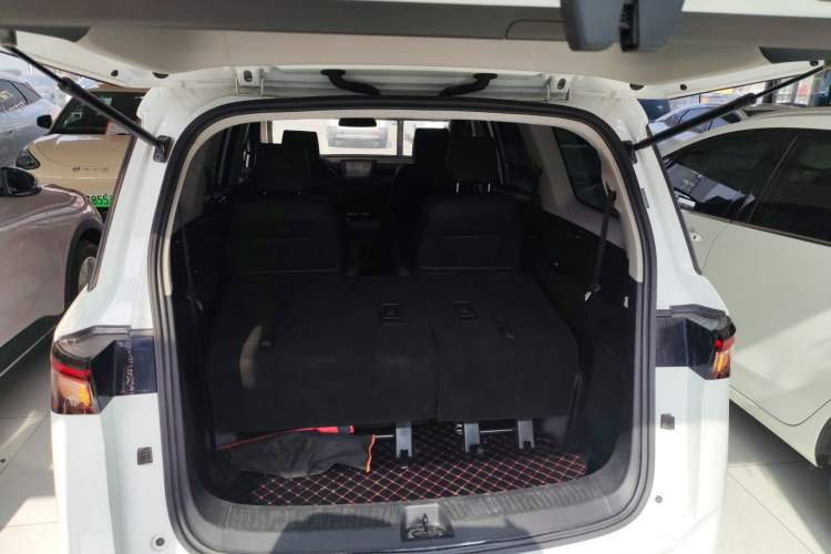 Used Wuling Jiachen 2022 1.5T Manual Comfort & Dynamic Version