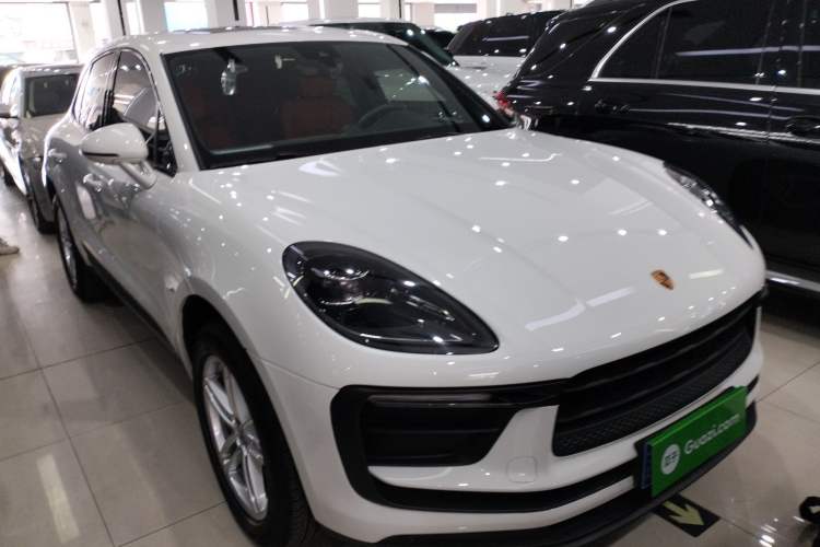 Used Porsche Macan 2024 Macan 2.0T