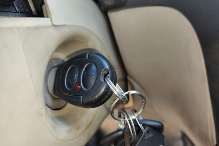 Used Chery QQ3 2012 Stylish Edition 1.0L Manual Start-Up Model