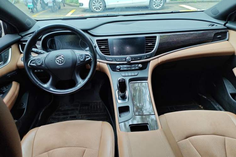 Used Buick LaCrosse 2016 28T Luxury Version
