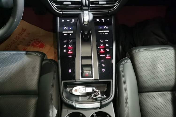 Used Porsche Macan 2023 Macan 2.0T