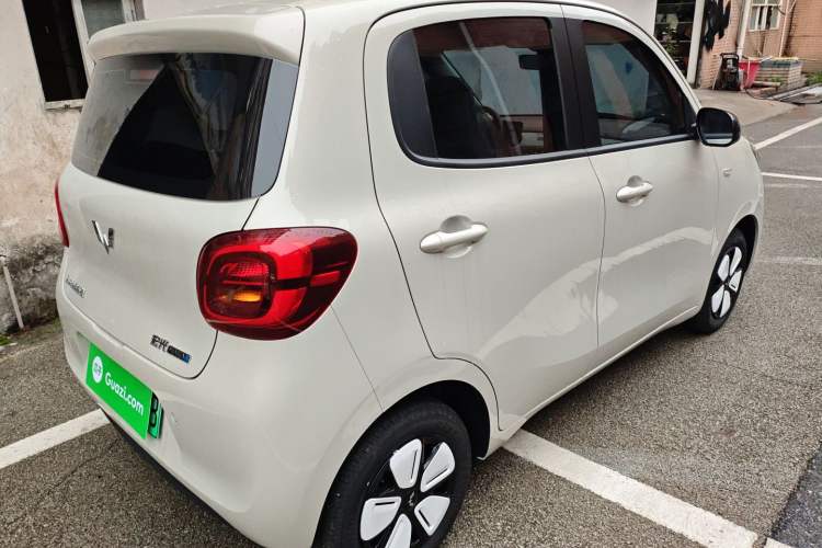 Used Wuling Hongguang MINIEV 2025 Four-Door Version Advanced Edition
