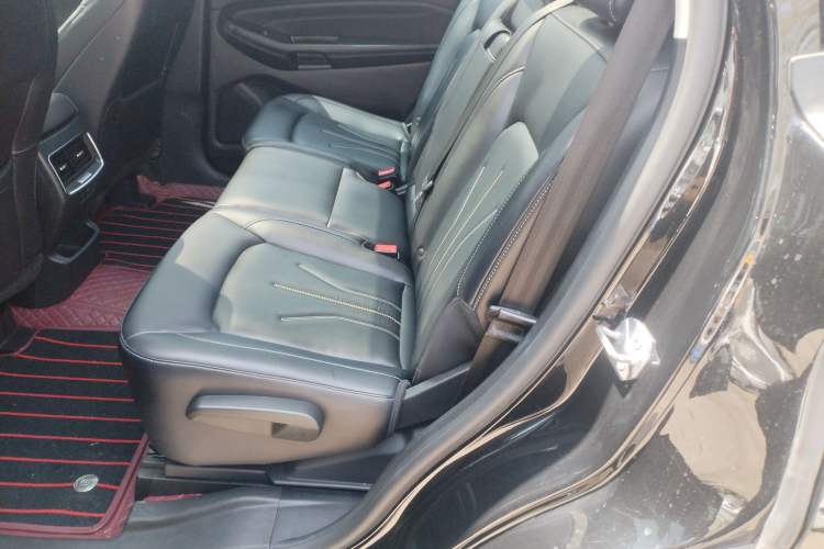 Used Ford Edge 2021 PLUS EcoBoost 245 Two-Wheel-Drive Platinum Edition 5 Seats