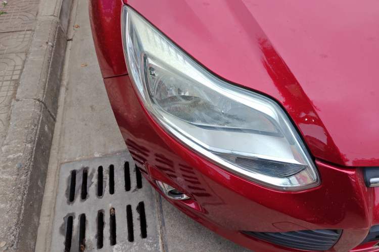 Used Ford Focus 2012 Hatchback 1.6L Automatic Fashion Edition
