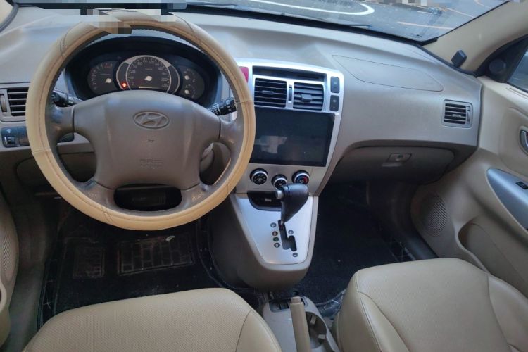 Used Hyundai Tucson 2009 2.0L Automatic Two-Wheel Drive with Sunroof
