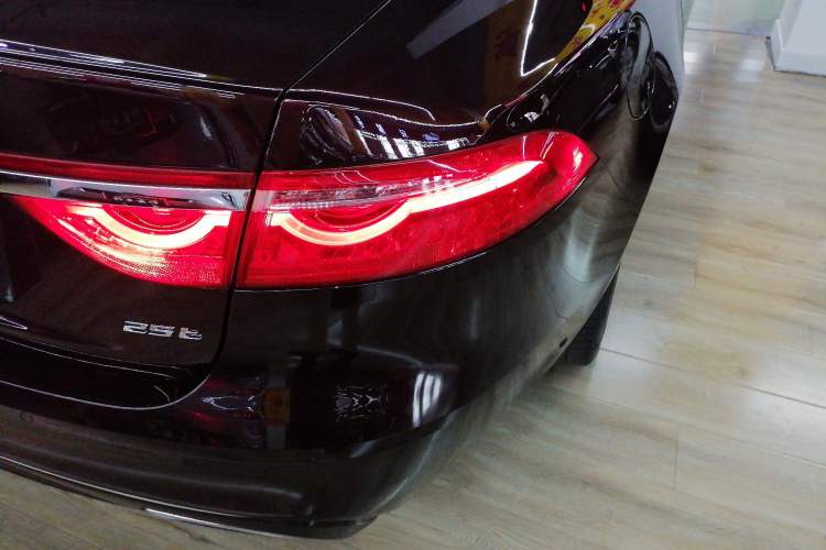 Used Jaguar XFL 2018 XFL 2.0T 250 PS Luxury Edition