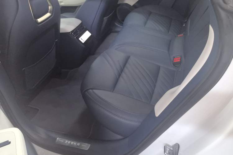 Used Zeekr 001 2025 YOU Edition 100 kWh All-Wheel Drive Left Rear Seat