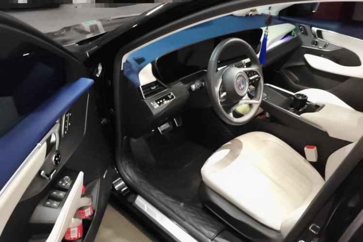 Used Buick LaCrosse 2024 Avia Edition Interior 3