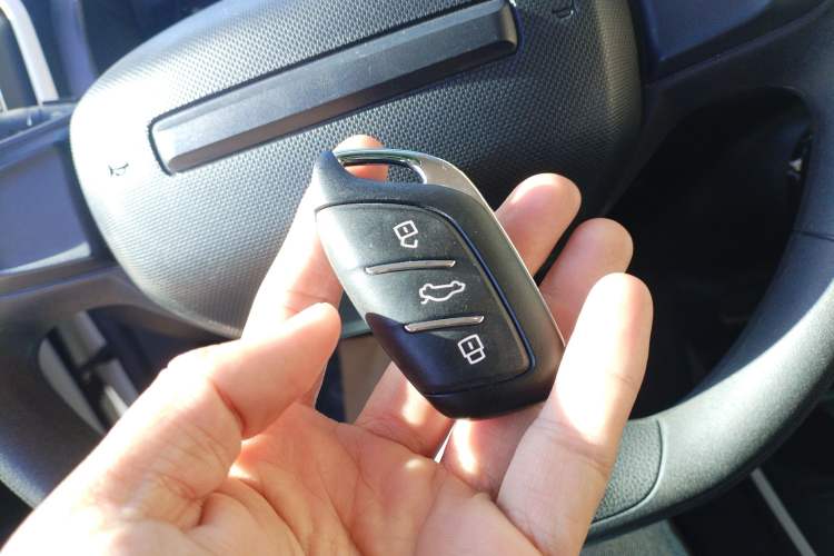 Used Roewe Clever 2022 311km QiQi BoBo Edition Interior 1