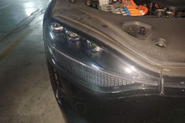 Used Hima AITO M9 2025 Extended-Range Ultra Version 52 kWh 6-Seater
