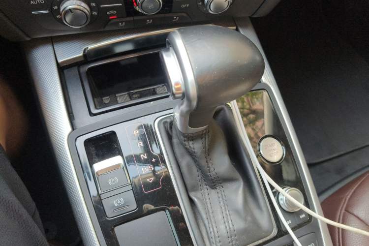 Used Audi A6L 2012 30 FSI Technology Edition
