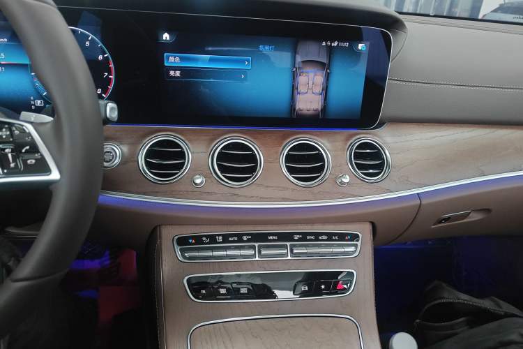 Used Mercedes-Benz E-Class 2023 Facelift E 260 L
