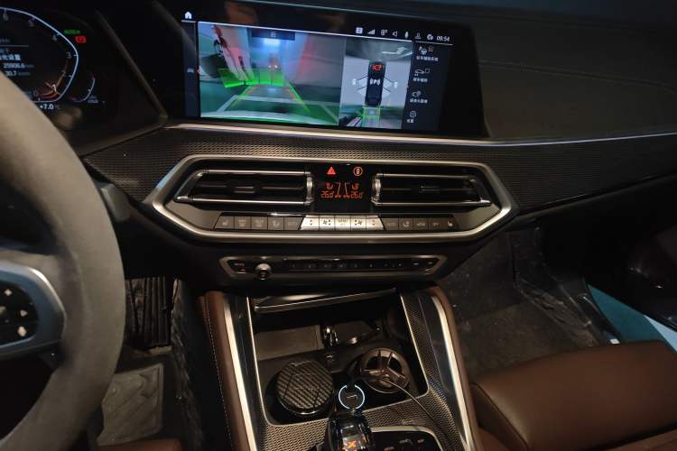 Used BMW X6 2022 Restyled xDrive40i M Sport Package Audio And AC Panel