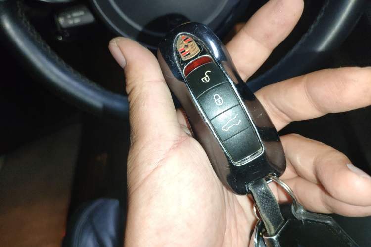 Used Porsche Cayenne 2014 Cayenne Platinum Edition 3.0T