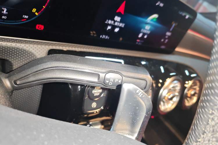 Used Mercedes-Benz A AMG 2019 AMG A 35 L 4MATIC Gear Lever