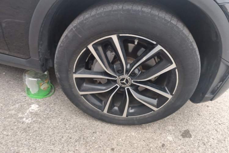 Used Mercedes-Benz GLC 2021 GLC 260 L 4MATIC Luxury Model Right Front Wheel Hub