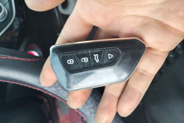 Used Honda Crider 2019 180 Turbo CVT Luxury Edition China VI Emission Standard Vehicle Key