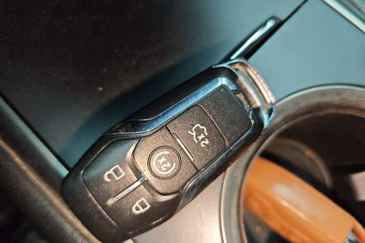 Used Lincoln MKC 2016 2.0T Four-Wheel Drive Prestige Edition Interior 1