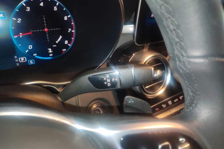 Used Mercedes-Benz GLC 2021 GLC 260 L 4MATIC Dynamic Edition Gear Lever