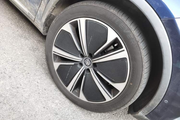 Used BYD Tang New Energy 2022 EV 635 km All-Wheel-Drive Flagship Model
