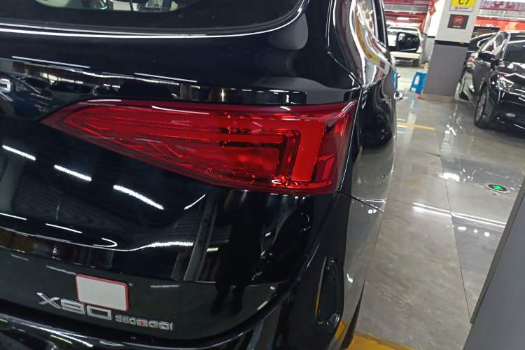 Used JETOUR X90 2019 1.6T DCT Luxury Touring Edition 5 Seats China VI Standard