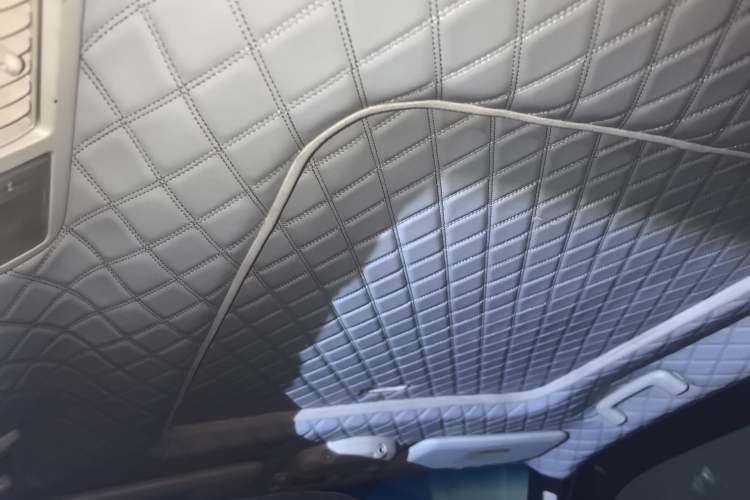 Used Mitsubishi Pajero 2014 3.0L Luxury Edition Headliner