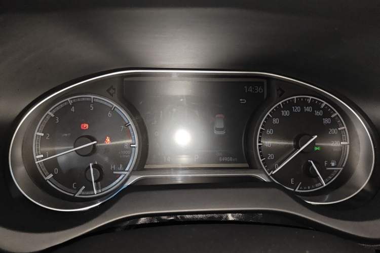 Used Toyota Harrier 2022 2.0L CVT Two-Wheel Drive Luxury Edition
