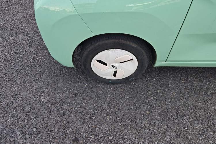 Used Chery New Energy QQ Ice Cream 2022 170km Sundae Phosphate Lithium-Ion