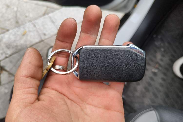 Used Kia kx1 Stonic 2021 1.4L Automatic Fun Edition
