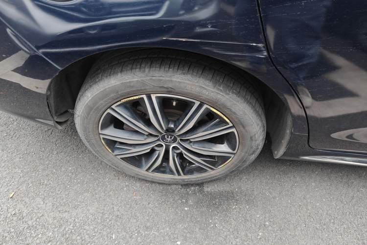 Used BYD Song MAX New Energy 2019 DM 1.5T Smart Connect Enjoyment Model 7 Seats China V Emission Standard
