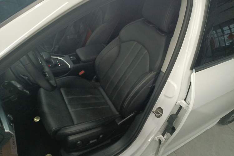 Used Audi A4L 2020 40 TFSI Luxury Dynamic Model
