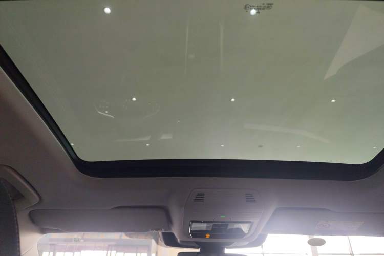 Used Volkswagen Passat 2025 Pro 380TSI Dragon Supreme Edition