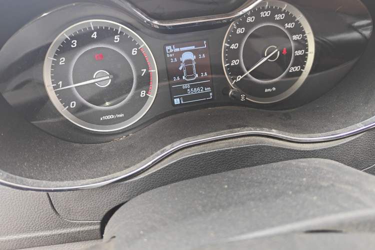 Used Baojun 560 2015 1.8L manual luxury version