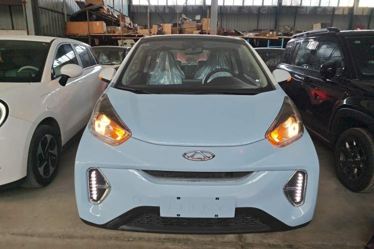Used Chery QQ Little Ant 2024 Revised Version Youth Edition 251 km True Love Edition 25.05 kWh