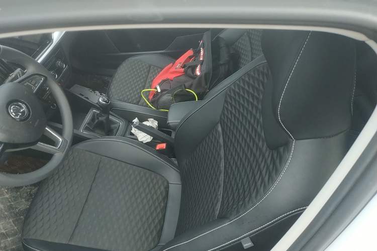 Used Skoda Kamiq 2020 1.5L Manual Comfort Edition Left Front Seat