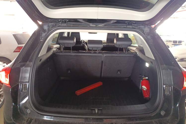 Used Wey VV6 2021 2.0T Two-Wheel Drive Smart Plus